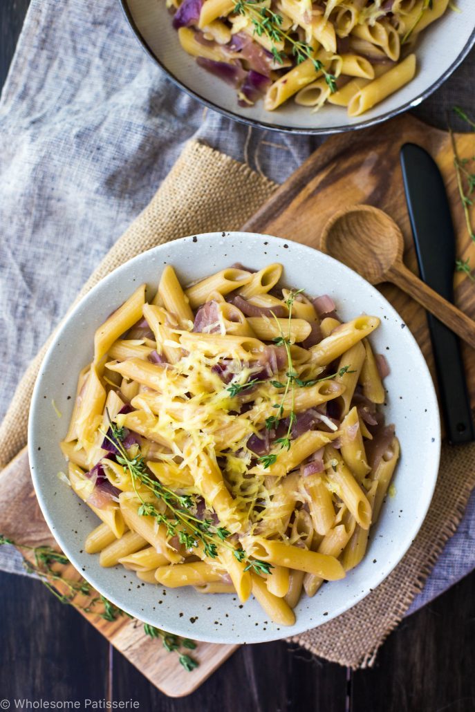 one-pot-french-onion-pasta-bake-gluten-free-vegetarian-dinner-easy-meals-on-a-budget -swiss-cheese