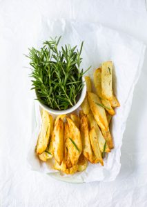 oven-roasted-rosemary-fries-gluten-free-vegan-fries-chips-delicious-amazing-herb