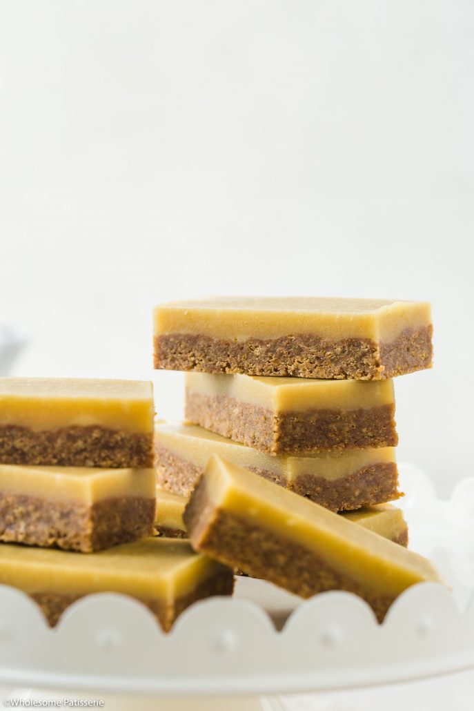 No Bake Ginger Slice! This glorious slice has a ginger nut biscuit base and a creamy golden icing with an extra touch of ground ginger. It has the perfect ratio of sweetness paired with the warm and sharp taste of ginger. Easy 3-ingredient base that requires no baking paired with a delicious icing that is velvety smooth. 
