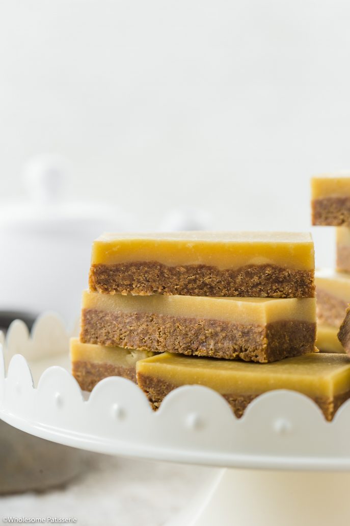 No Bake Ginger Slice! This glorious slice has a ginger nut biscuit base and a creamy golden icing with an extra touch of ground ginger. It has the perfect ratio of sweetness paired with the warm and sharp taste of ginger. Easy 3-ingredient base that requires no baking paired with a delicious icing that is velvety smooth. 
