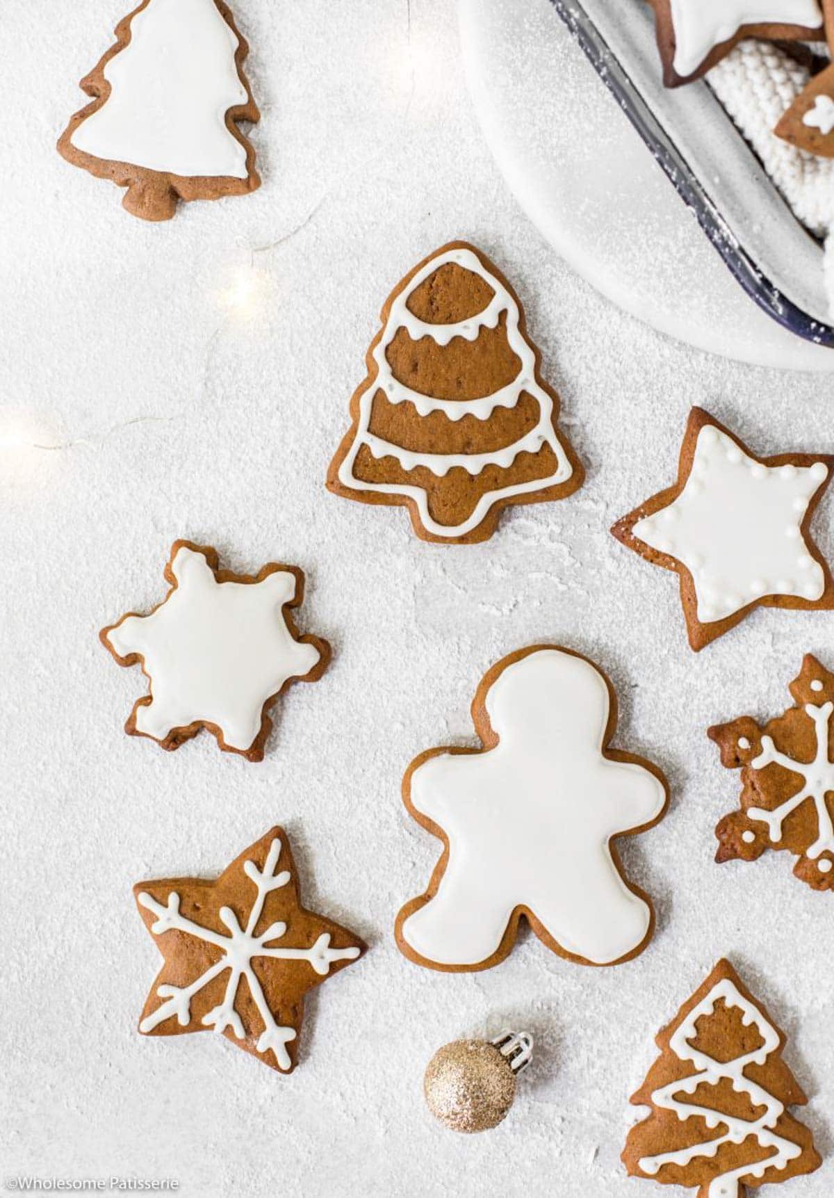 ginger cookies with royal icing