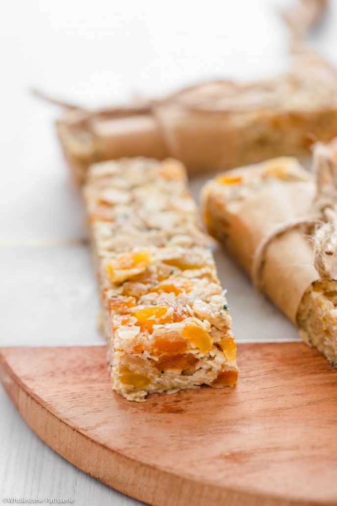 These Apricot & Tahini Healthy No Bake Granola Bars are a staple recipe to have on hand when you’re needing a quick healthy snack for the week. Fabulous to pop into your kids lunchbox and also great to take to work. These granola bars require zero baking, only refrigeration. They’re soft yet solid, filled with nourishing dried apricots, energising hemp seeds and nutrient dense hulled tahini created from sesame seeds. 