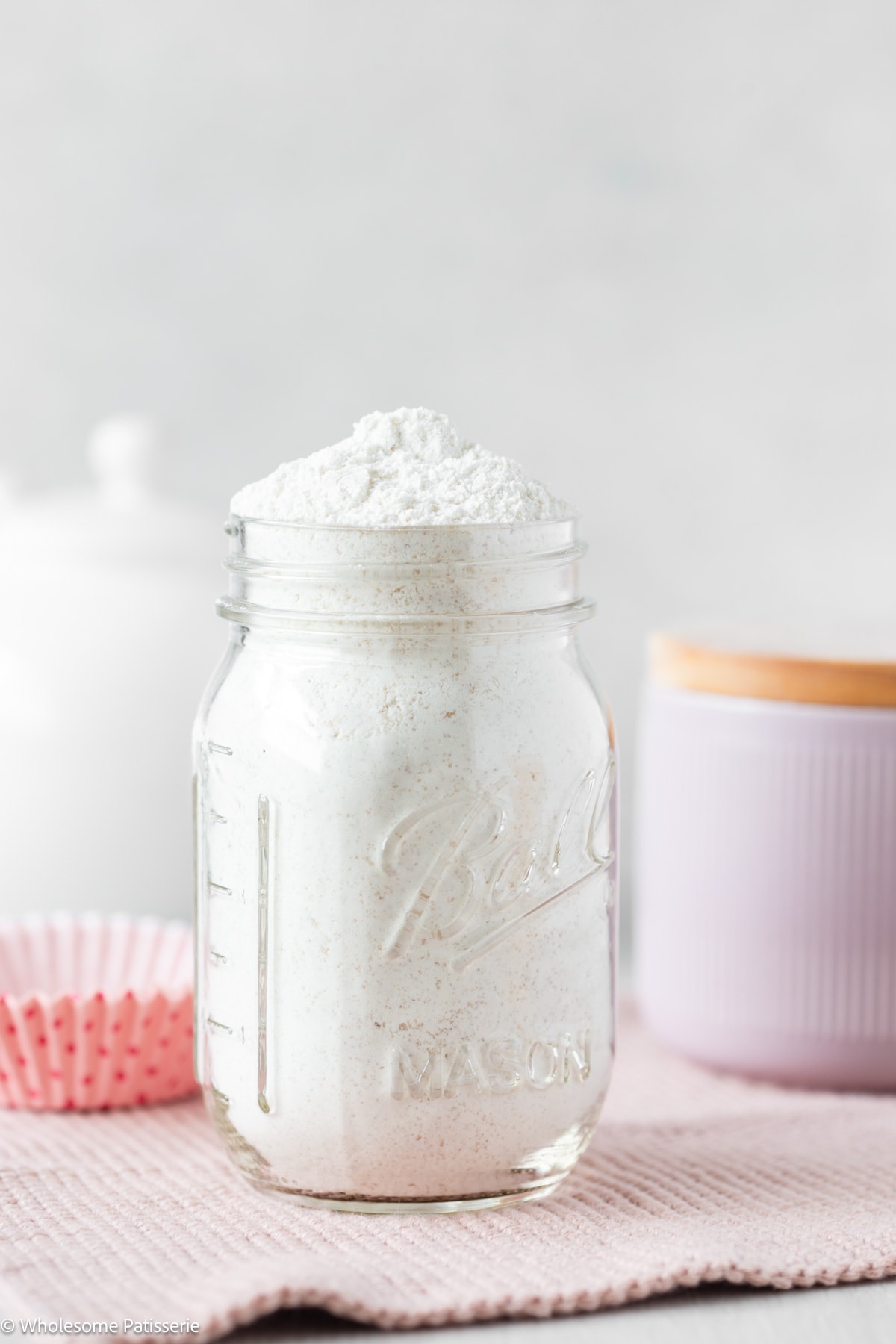 Simple vanilla cake mix in jar.