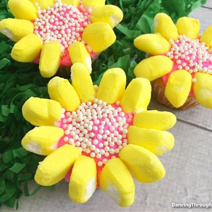 Image for Easy Sunflower Cupcakes (Made With Peeps!)